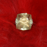 Гелиодор камень кольцо